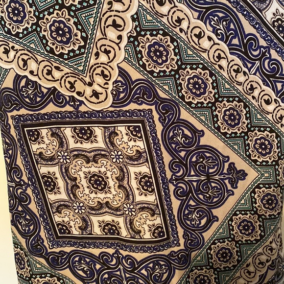 Lavish top - Picture 11 of 13